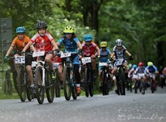 ŠKODA TOMKET Pražský MTB pohár v Beckově vyhráli Pichlíková a Škarnitzl!