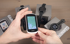 GPS hodinky a cyklonavigace Garmin
