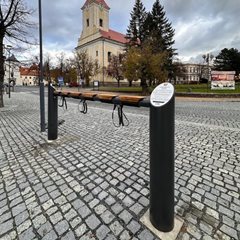 Nové dobíjecí stanice podporují cyklisty i turistický ruch