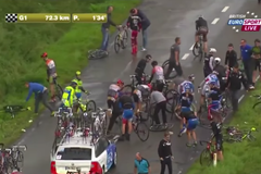 Video: Pád na Grand Prix de Wallonie 2015